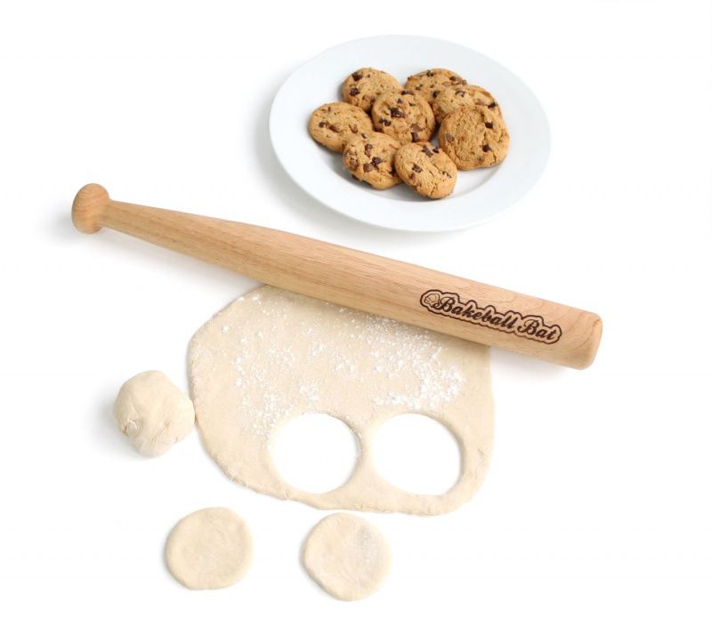 Скалка Bakeball Bat Скалка Bakeball BatКухня<br>Скалка Бита (Bakeball Bat)<br>Размер: 4.5 х 44.5 х 4.5 см.; Объем: None; Материал: Дерево; Цвет: None;