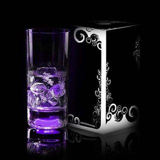 Светящийся бокал Longdrink (GlasShine) (Фиолетовый) Светящийся бокал Longdrink (GlasShine) (Фиолетовый)Бокалы, стаканы и стопки<br>Любое мероприятие станет ярче.<br>Размер: 250 мл; Объем: None; Материал: Стекло; Цвет: Фиолетовый;